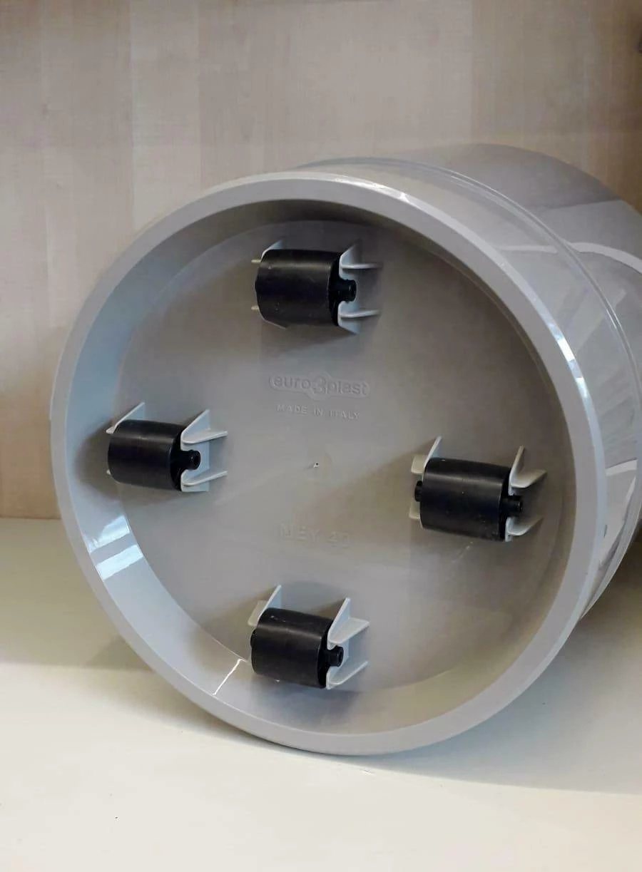 COPRIVASO Euro3plast fioriera mey con ruote sabbia cm.40 vaso portavaso piante - immagine 3